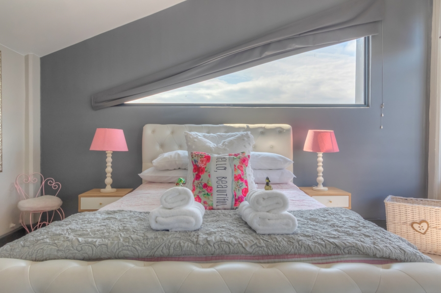 To Let 2 Bedroom Property for Rent in Paardevlei Western Cape